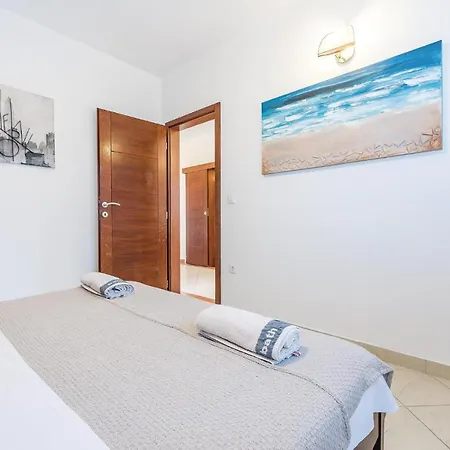 Apartamento Two-bedroom In *