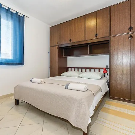 Apartamento Two-bedroom In Rogoznica (Sibenik-Knin)