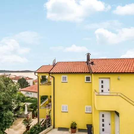 Two-bedroom In דירה רוגוזניצה